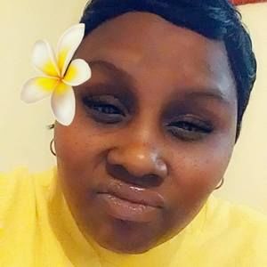 Meet your Posher, Kenisha